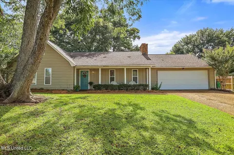 208 Casa Urbano Dr, Clinton, MS 39056