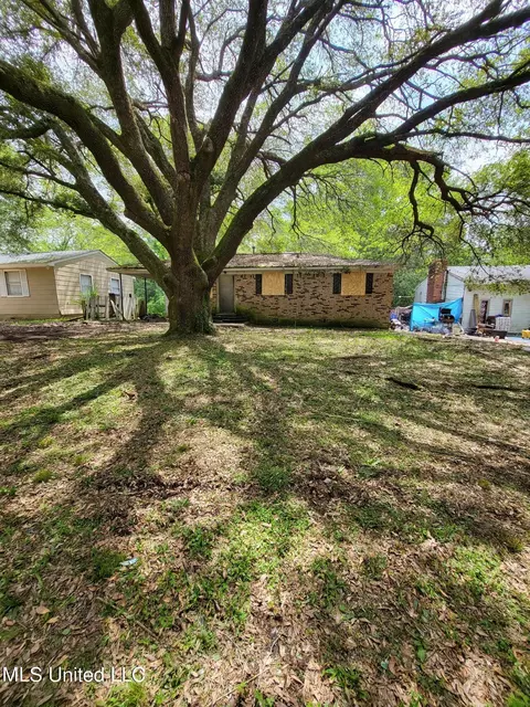 3178 Santa Clair Cir, Jackson, MS 39212