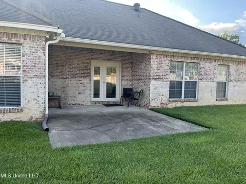 228 E Pinebrook Dr, Brandon, MS 39047 photo 32