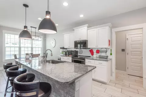 8212 Jack Thomas Cv, Olive Branch, MS 38654 photo 11