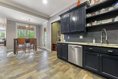 Kitchen - 131 Sandstone Rdg, Lucedale, MS 39452 photo 4 of 4