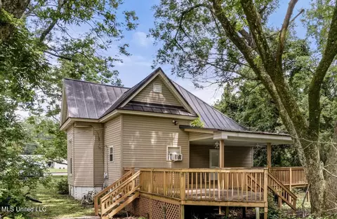 409 Railroad St, Como, MS 38619 photo 17