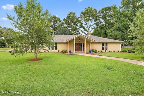 1122 Avon Way, Jackson, MS 39206 photo 1
