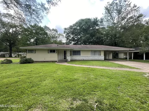 250 Pimlico Pl, Jackson, MS 39211