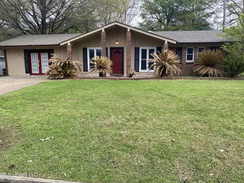 2362 Harahan Rd, Pearl, MS 39208