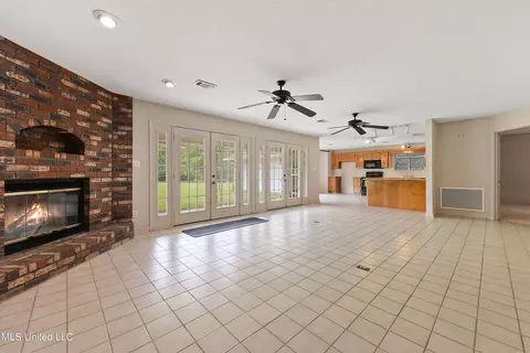 5000 Six S Dr, Picayune, MS 39466 photo 9