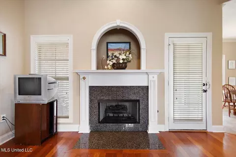 208 Eastside Ln, Brandon, MS 39047 photo 8