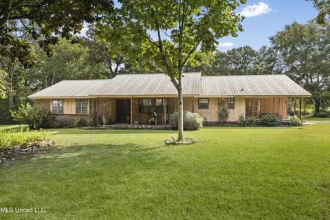 13228 Teague Rd, Saucier, MS 39574