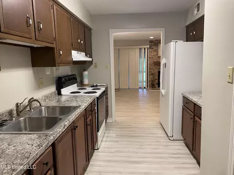 231 Highpoint Dr #231, Diamondhead, MS 39525 photo 3