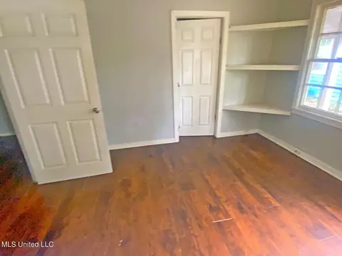 367 Iroquois Ave, Jackson, MS 39206 photo 7