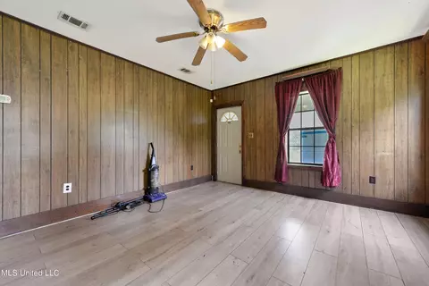 103 N Third St, Wiggins, MS 39577 photo 6