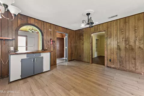 103 N Third St, Wiggins, MS 39577 photo 8