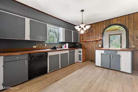 103 N Third St, Wiggins, MS 39577 photo 7