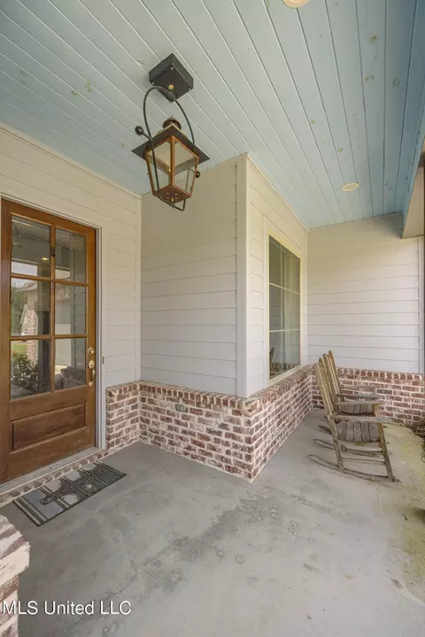 153 Catherine Blvd, Clinton, MS 39056 photo 5