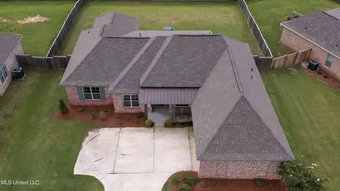 153 Catherine Blvd, Clinton, MS 39056 photo 2