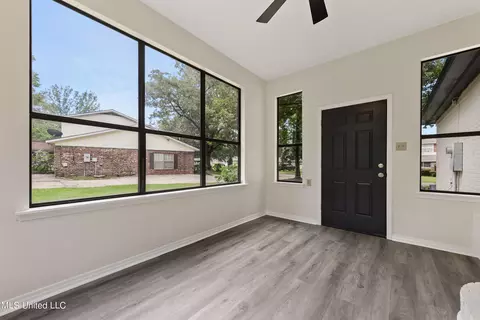 5030 Ridgewood Dr, Moss Point, MS 39563 photo 12