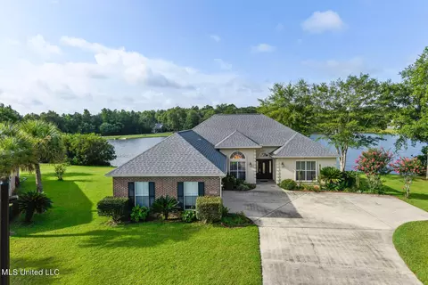 14257 Mallard Cv, Gulfport, MS 39503