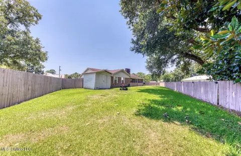 2404 Regency Dr, Biloxi, MS 39532 photo 25