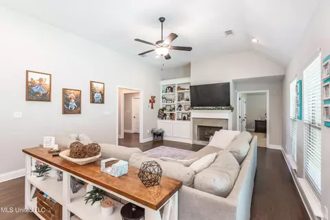 212 Eagle View Dr, Senatobia, MS 38668 photo 9