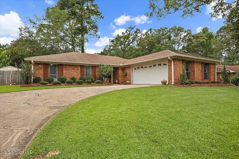 89 Sunline Dr, Brandon, MS 39042 photo 2