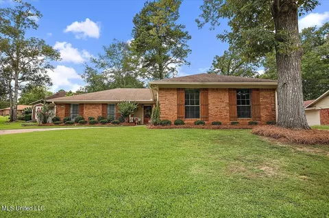 89 Sunline Dr, Brandon, MS 39042