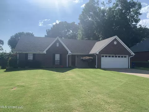 7375 Fox Glen Dr, Olive Branch, MS 38654