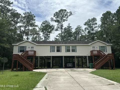 6165 E Lafayette St #6167, Bay Saint Louis, MS 39520
