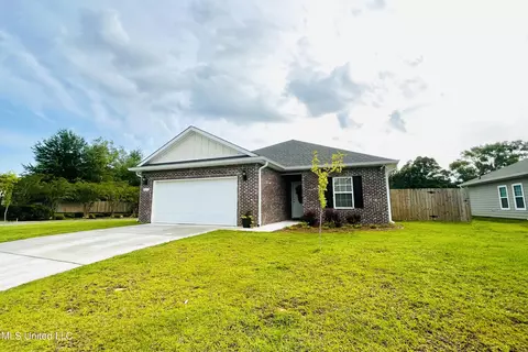 14205 Tori Dawn Dr, Gulfport, MS 39503