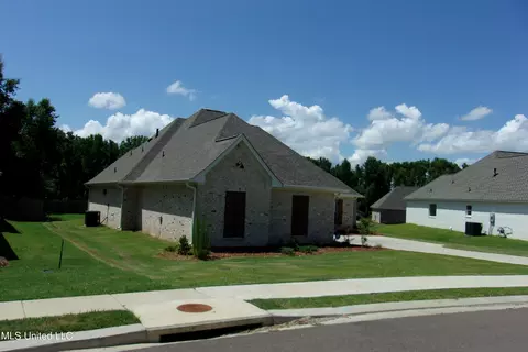 111 Ashby Ridge Dr, Canton, MS 39046 photo 2
