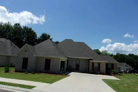 111 Ashby Ridge Dr, Canton, MS 39046