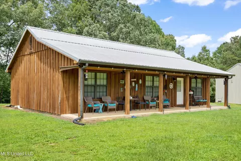 661 Upton Rd, Pope, MS 38658