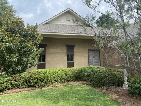 100 Hampton Rdg, Madison, MS 39110 photo 2