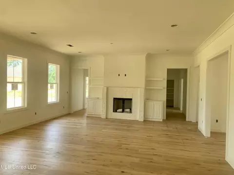 111 Charleston Ln, Madison, MS 39110 photo 2