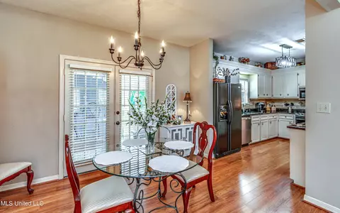 902 Riverchase Dr, Brandon, MS 39047 photo 13