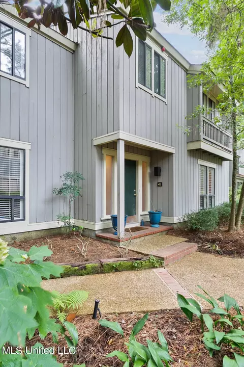 41 Eastbrooke St #41, Jackson, MS 39216