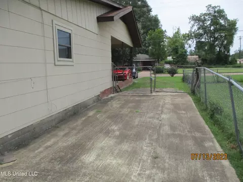 1450 Brinkley Dr, Jackson, MS 39213 photo 19