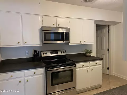 108 River Pl, Jackson, MS 39211 photo 8