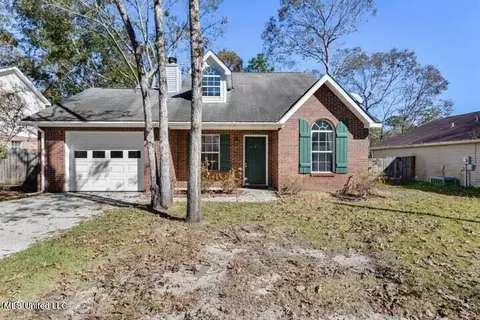 9983 Koloa St, Diamondhead, MS 39525