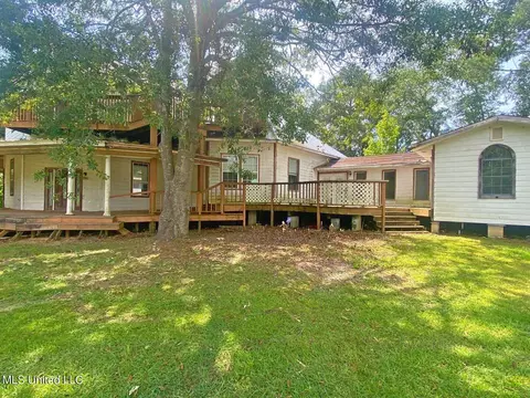 1626 Pleasant Ridge Rd, Forest, MS 39074