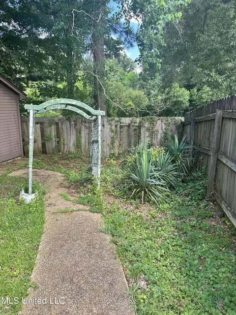 2455 River Oaks Blvd #B, Jackson, MS 39211 photo 23