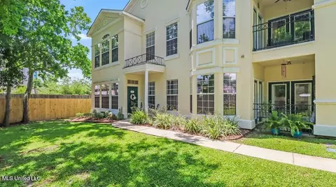 2252 Beach Dr #2602, Gulfport, MS 39507