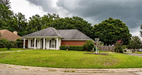 11354 Creek Dr, Gulfport, MS 39503