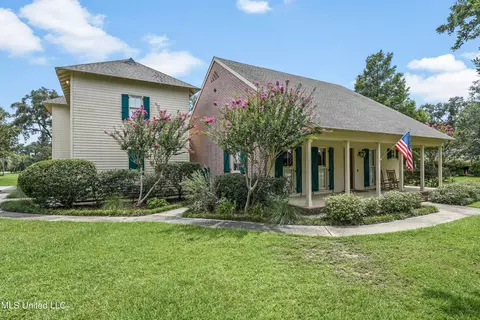 1356 E Second St, Pass Christian, MS 39571 photo 3