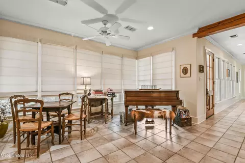 1356 E Second St, Pass Christian, MS 39571 photo 10