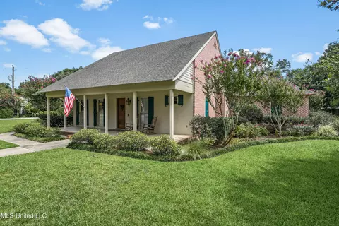 1356 E Second St, Pass Christian, MS 39571 photo 4