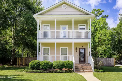 531 Magnolia St, Gulfport, MS 39507