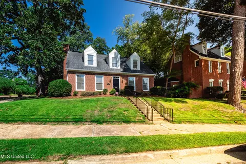 1703 Pine St, Jackson, MS 39202 photo 2