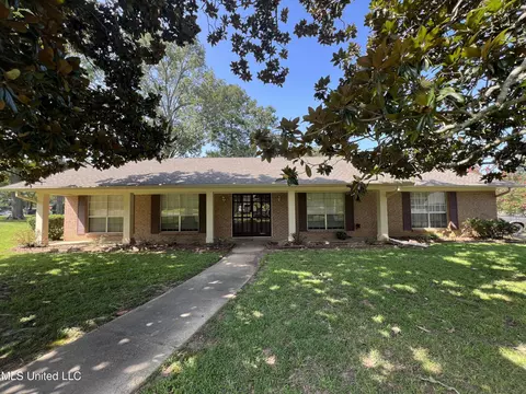 34 Quail Ridge Dr, Brandon, MS 39042