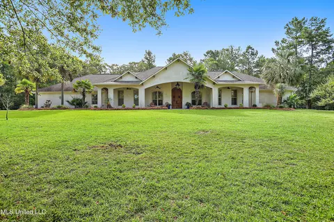130 Old Mill Trl, Florence, MS 39073
