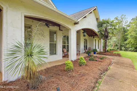 130 Old Mill Trl, Florence, MS 39073 photo 5